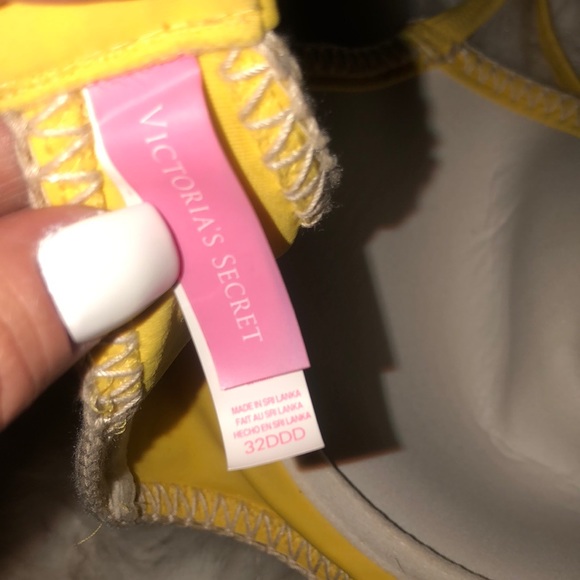 Yellow Victoria Secret Bikini Top 🍌 (sold) - Picture 4 of 5